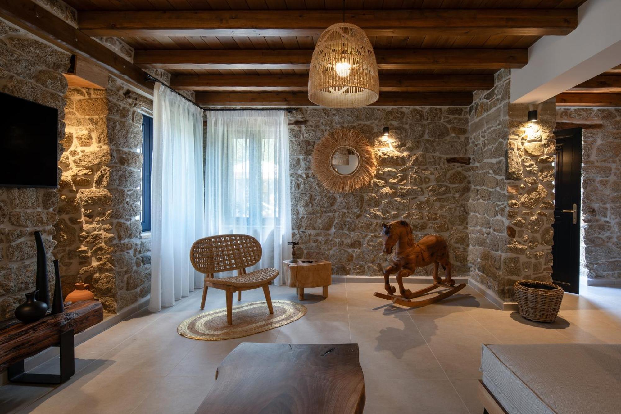 Lithos Villas Apollon シキア エクステリア 写真